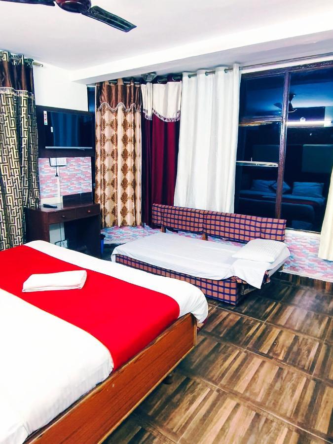 Hotel Holiday Plaza Dalhousie - Near Ghandhi Chowk Mall Road Kültér fotó
